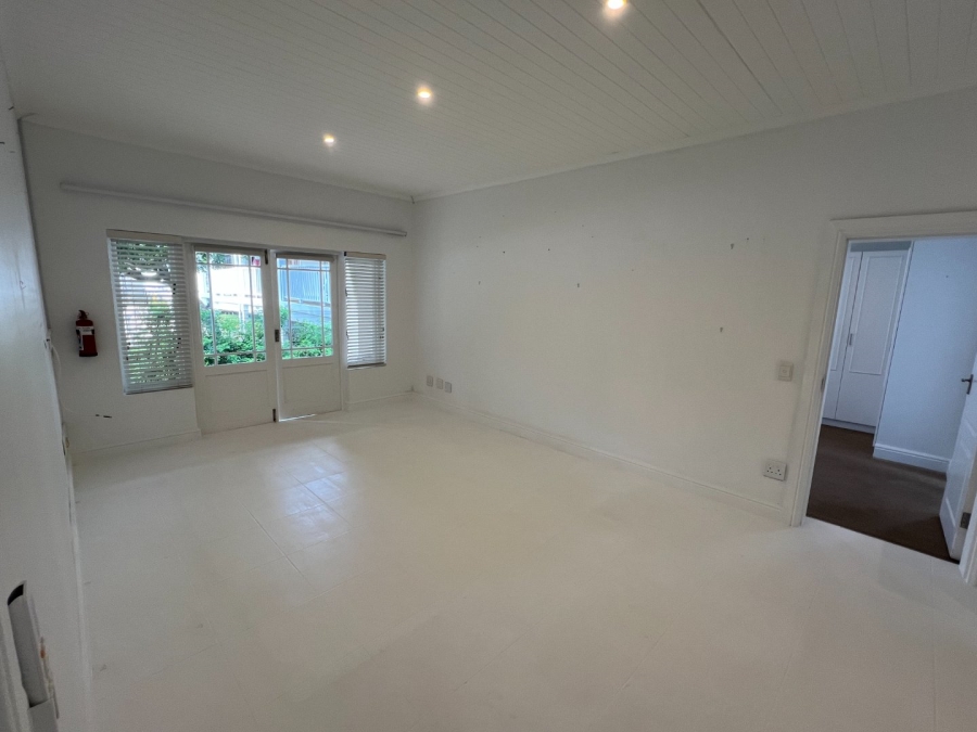  Bedroom Property for Sale in Keurboomstrand Western Cape